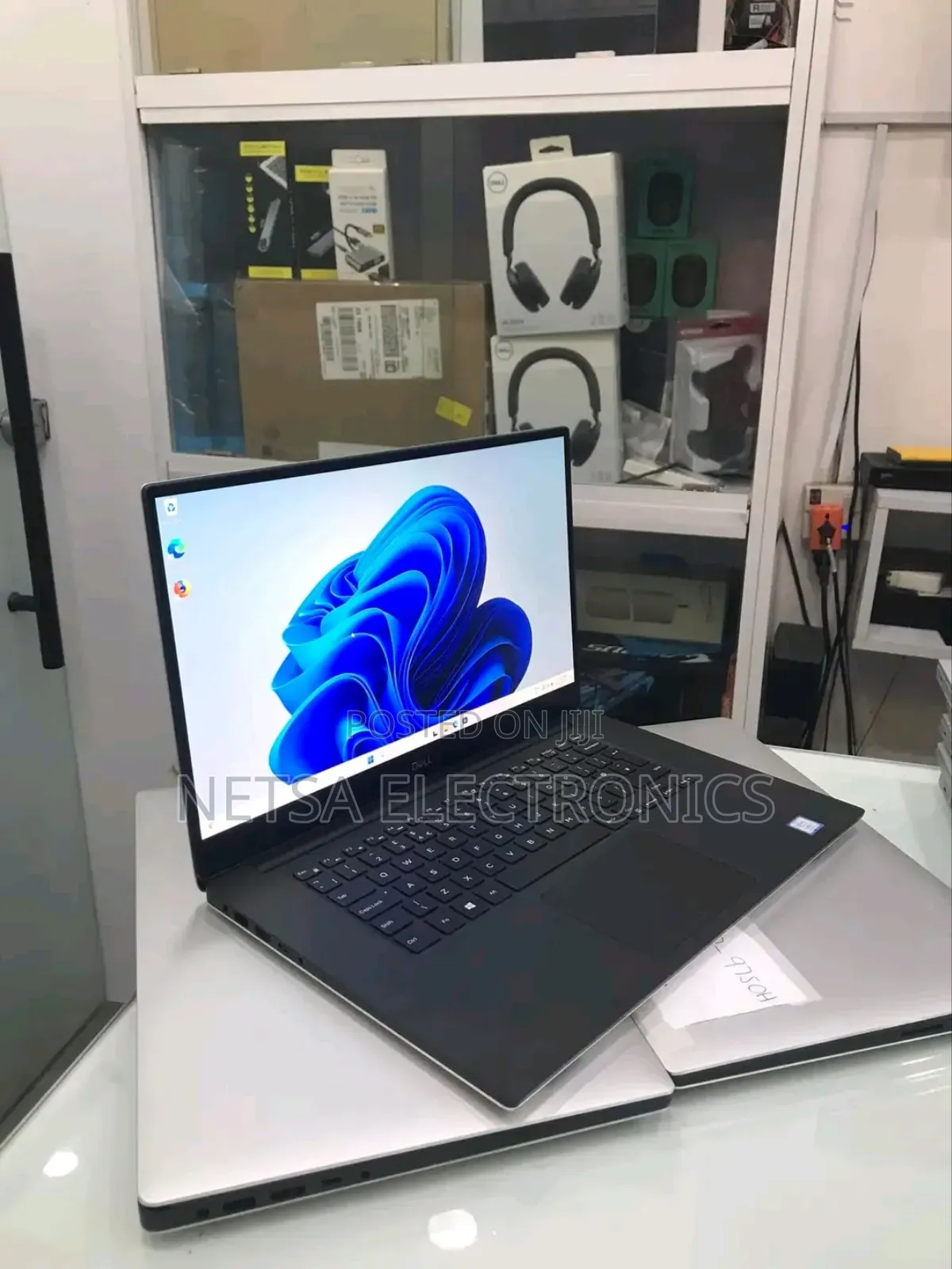 New Laptop Dell XPS 15 16GB Intel Core I7 SSD 512GB