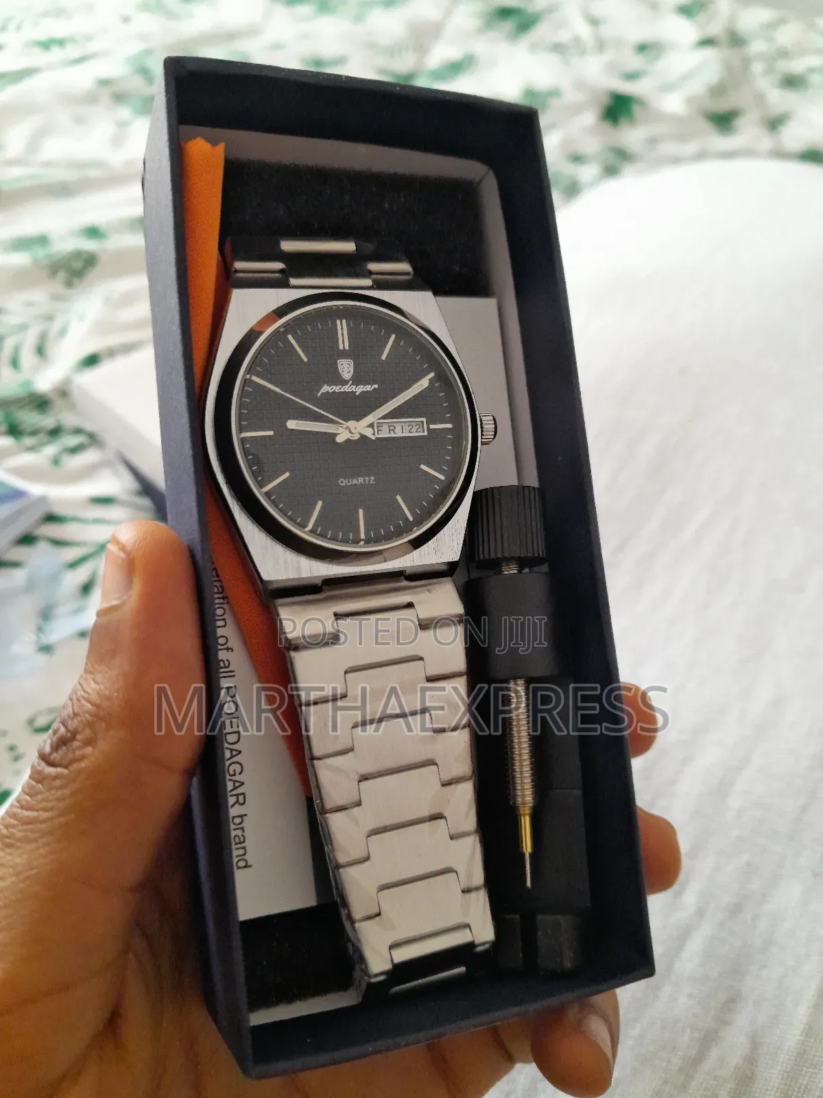 Swiss Elegance Redefined: Poedagar Waterproof Men’S Watch