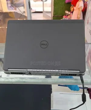 New Laptop Dell 16GB Intel Core I5 SSD 512GB