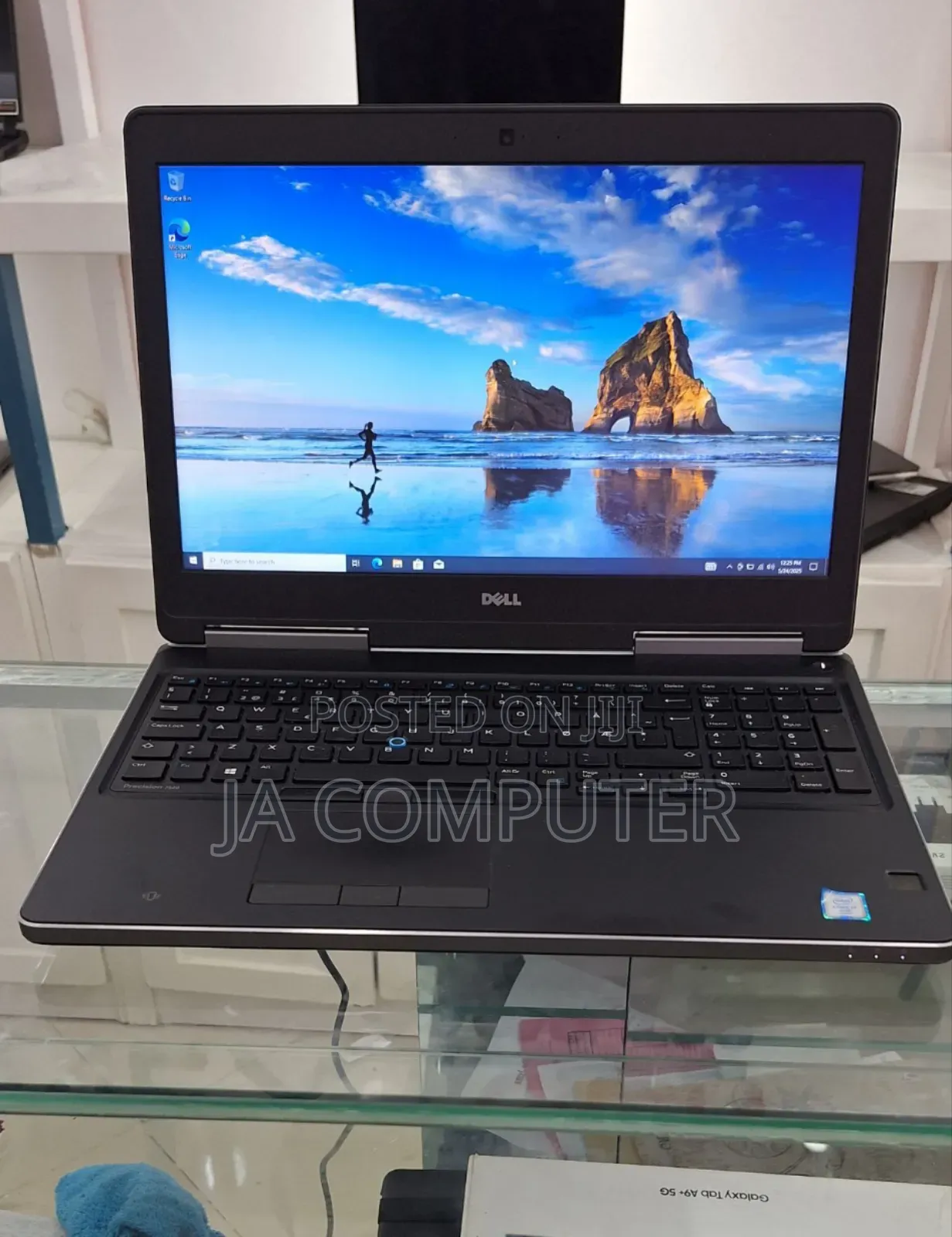 New Laptop Dell 16GB Intel Core I5 SSD 512GB