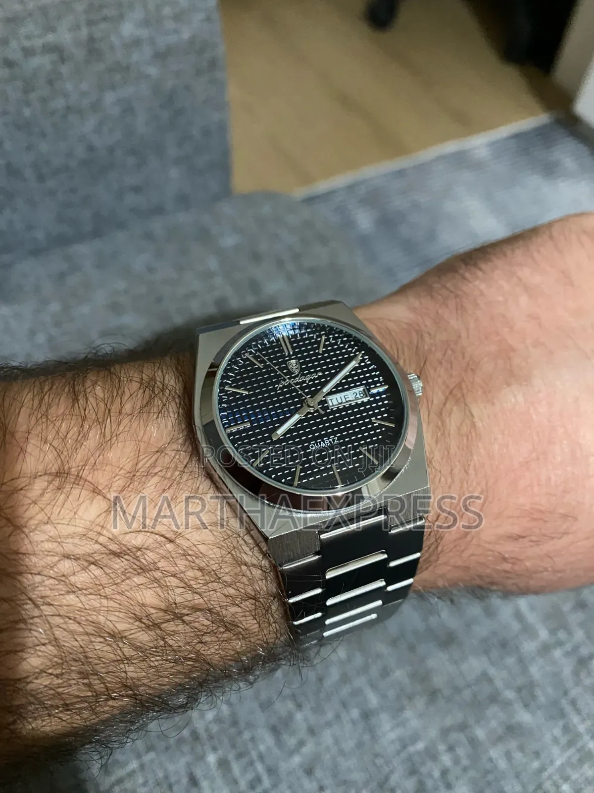 Swiss Enginering Timeless Style Poedagar Waterprof Men Watch