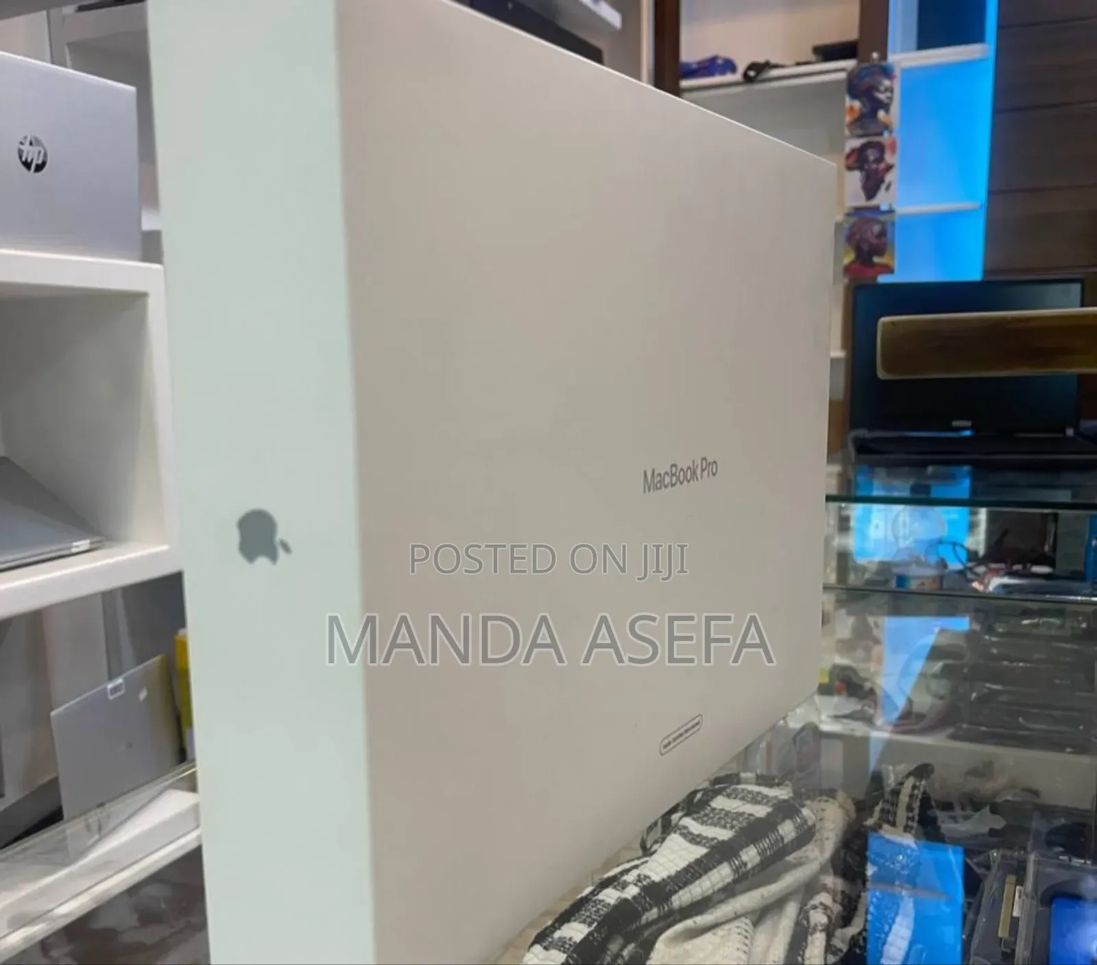 New Laptop Apple MacBook Pro 16GB Apple M2 SSD 4T