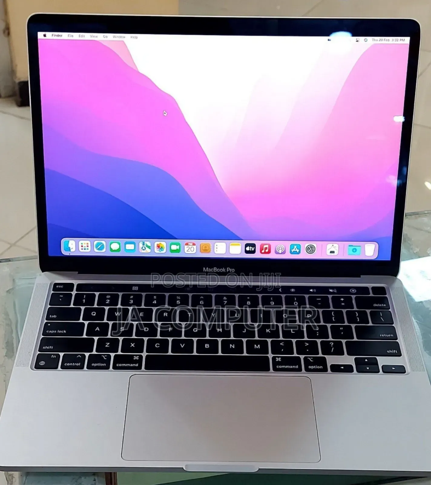 New Laptop Apple MacBook Pro M1 8GB Apple M1 Pro SSD 512GB