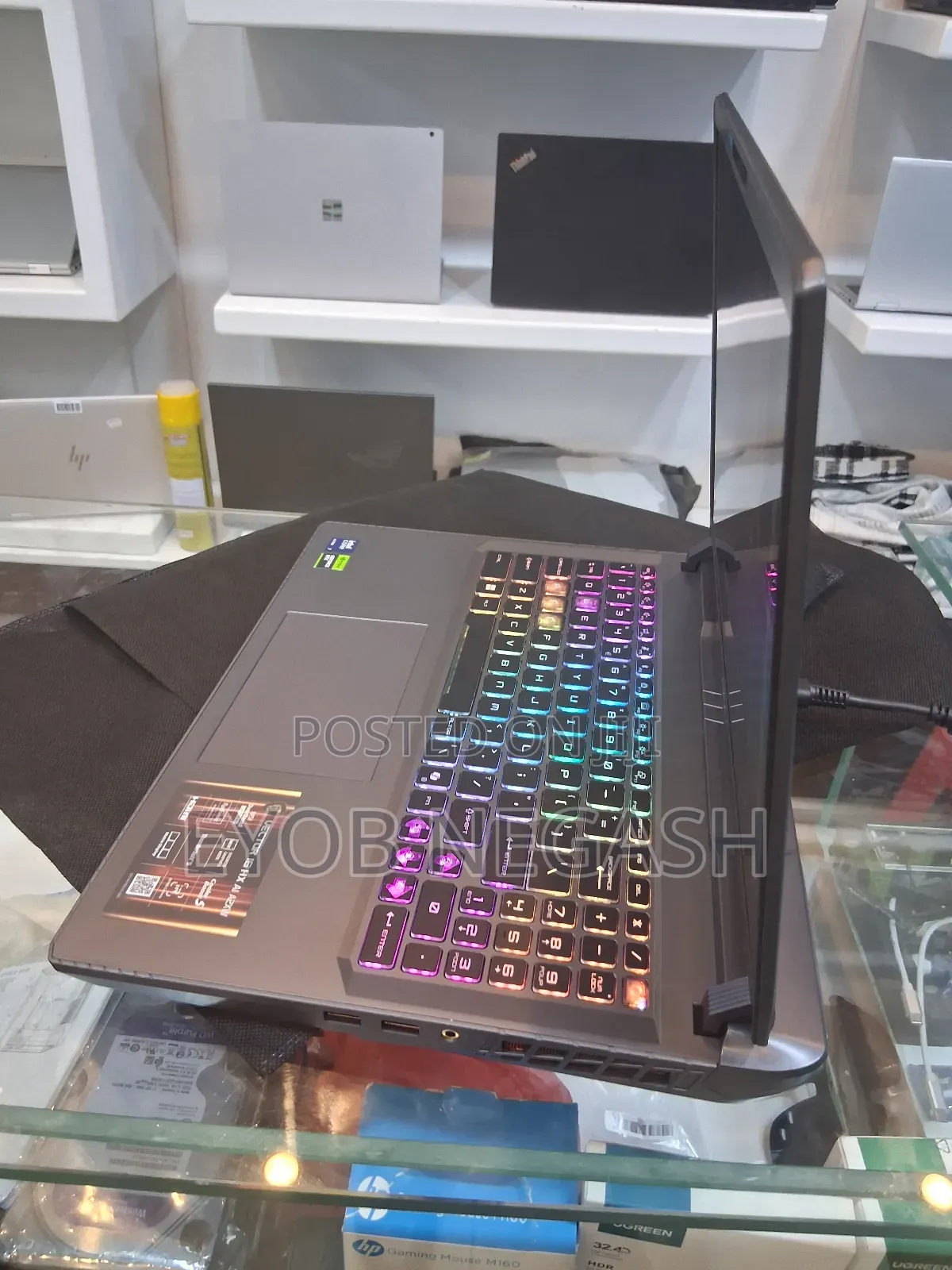 New Laptop MSI Vector 17 HX AI A2XWJG 16GB Intel Core Ultra 7 SSD 1T