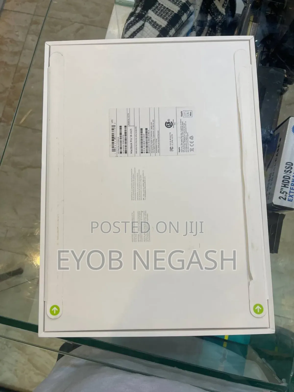 New Laptop Apple MacBook Pro 2022 M2 16GB Apple M2 SSD 4T