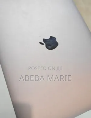 New Laptop Apple MacBook Pro 2023 M2 16GB Apple M2 SSD 512GB