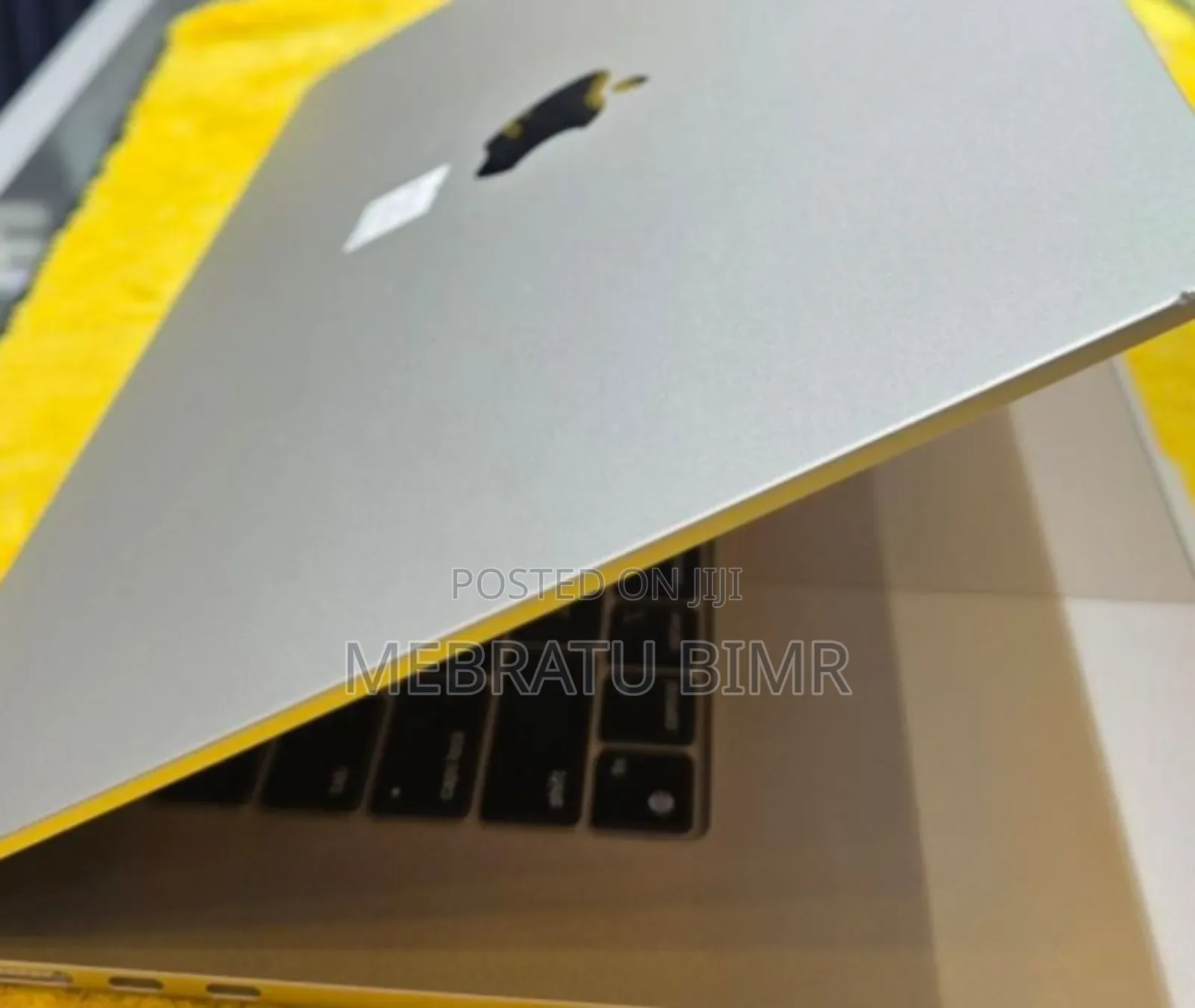 New Laptop Apple MacBook Air 2024 M3 15-Inch 16GB Apple M3 SSD 512GB