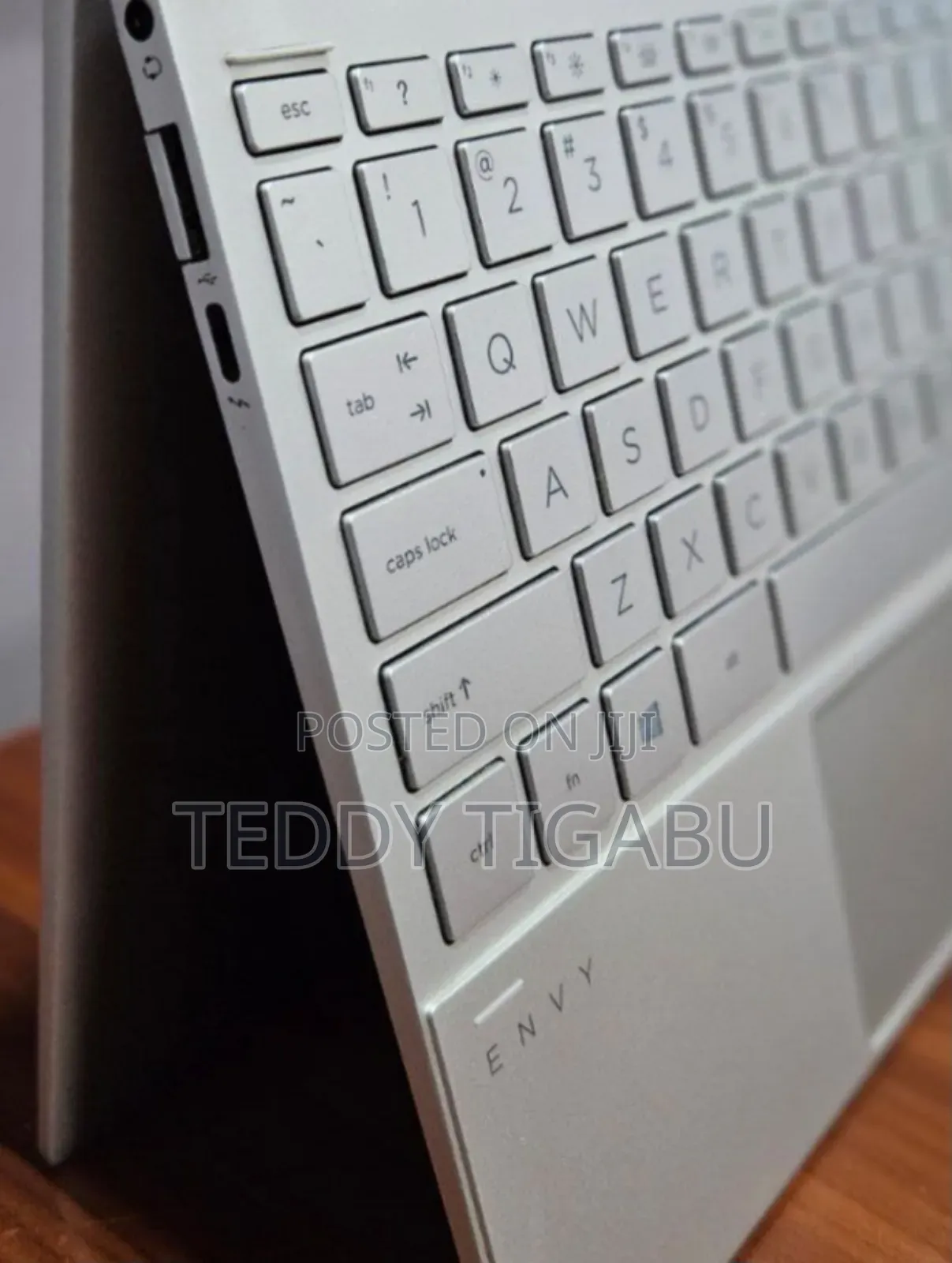 New Laptop HP Envy X360 8GB Intel Core I7 SSD 512GB