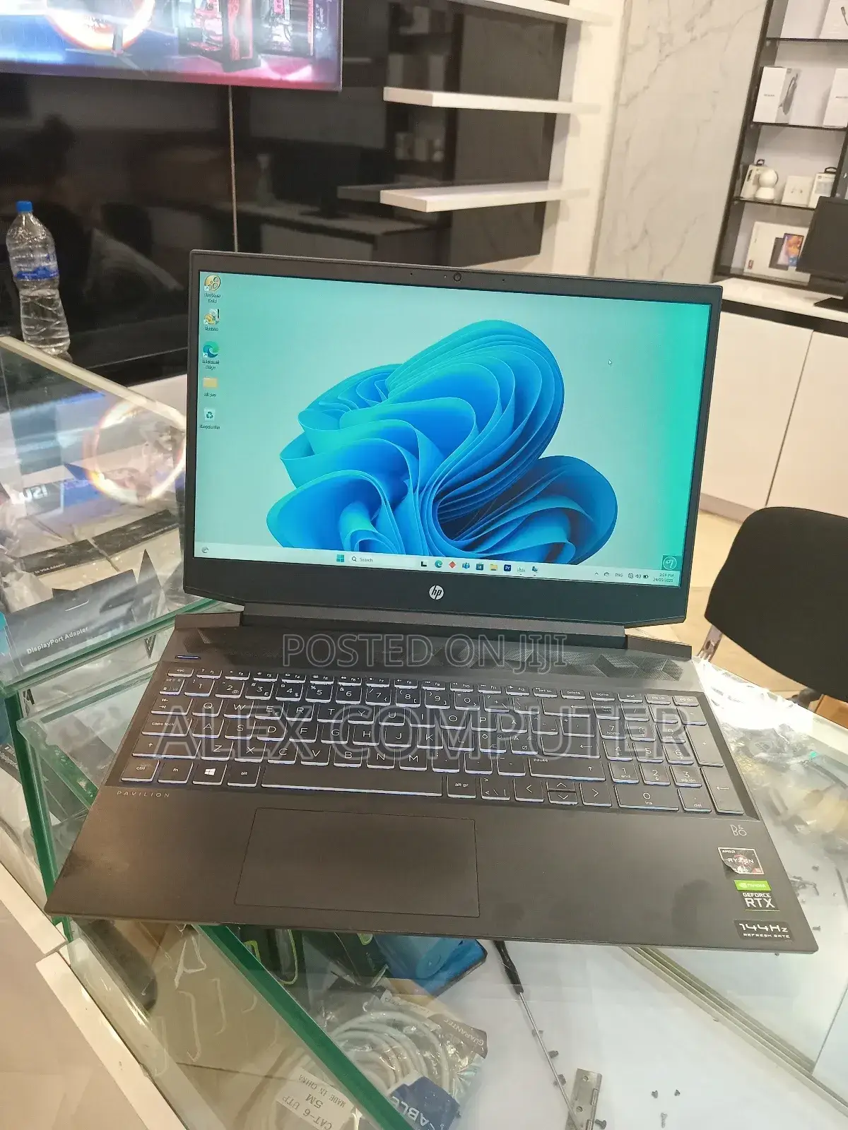 New Laptop HP Pavilion Gaming 15 2019 16GB AMD Ryzen 5 SSD 512GB