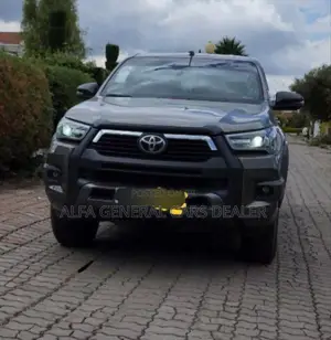Toyota Hilux 2021 Gray