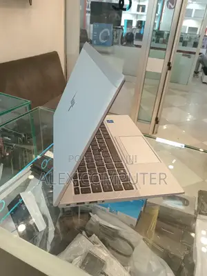 New Laptop HP EliteBook 840 G8 16GB Intel Core I7 SSD 512GB