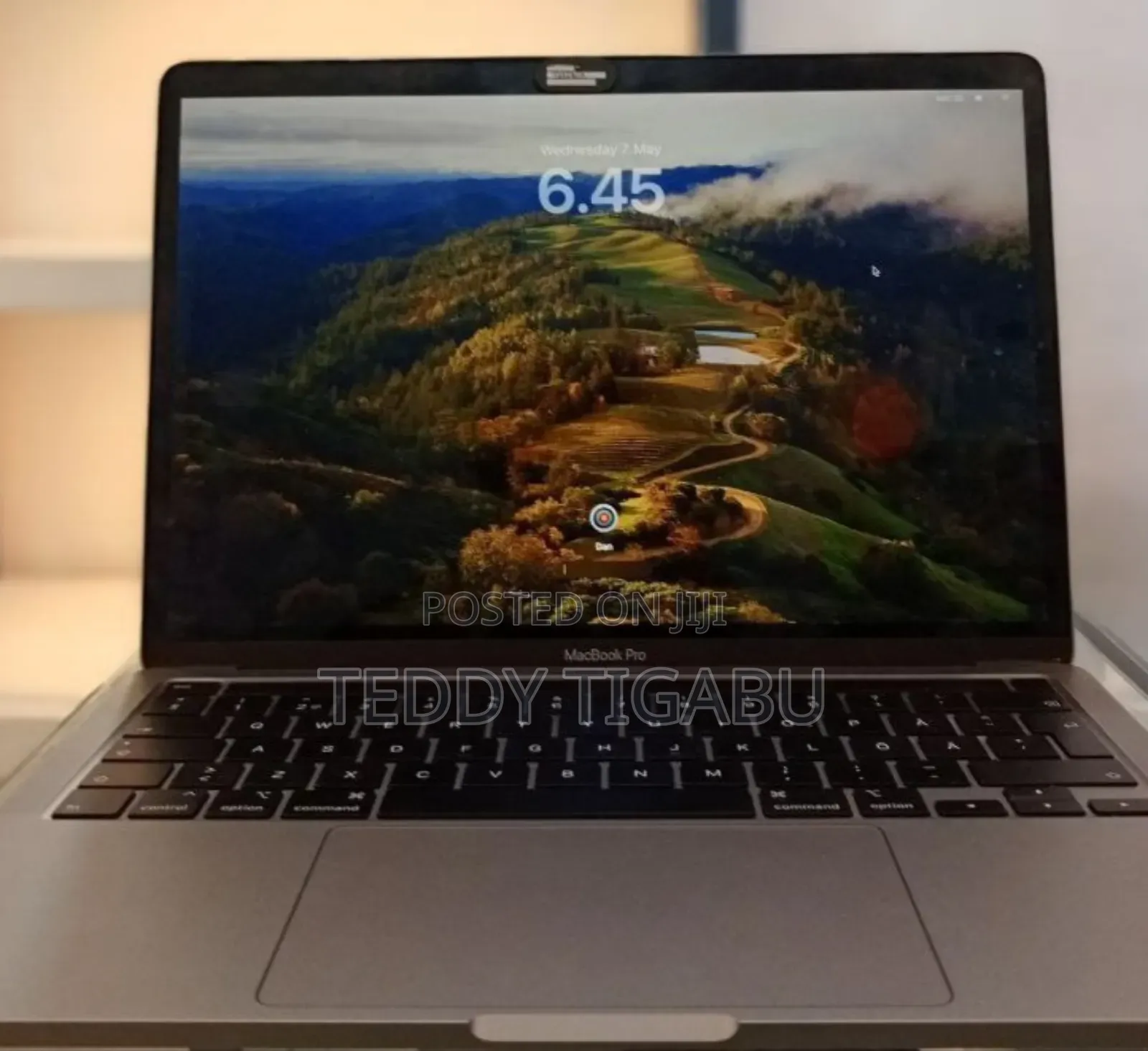 New Laptop Apple MacBook Pro 16GB Intel Core I5 SSD 512GB