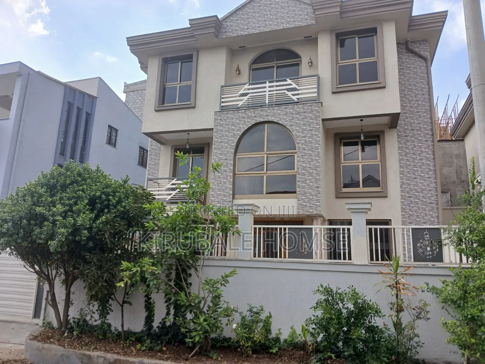 8bdrm Villa in ሳሚት ካብሪጅ, Bole for rent