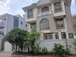 8bdrm Villa in ሳሚት ካብሪጅ, Bole for rent