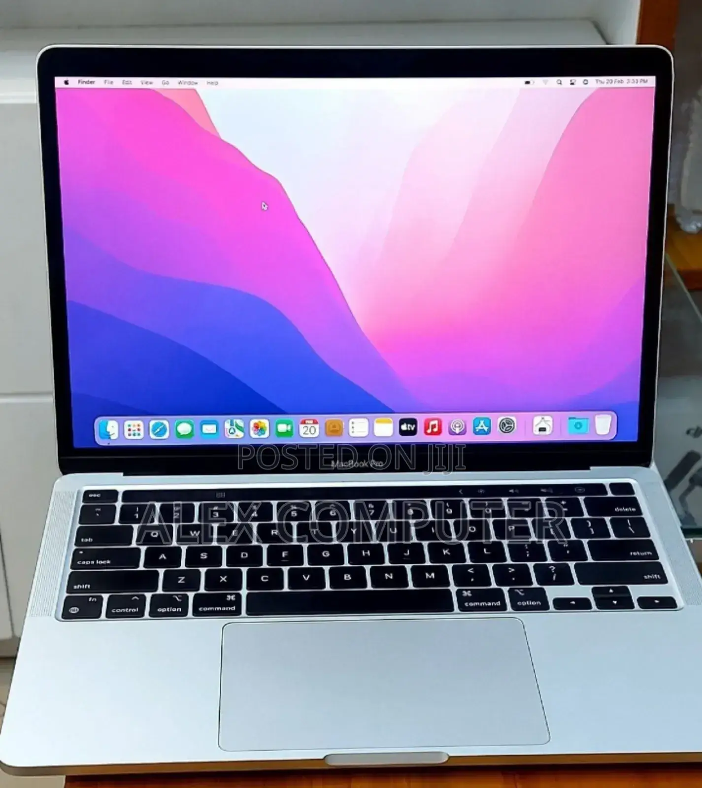 New Laptop Apple MacBook Pro M1 8GB Apple M1 SSD 512GB