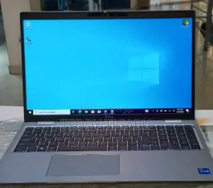 Photo - New Laptop Dell Latitude 5540 16GB Intel Core I7 SSD 512GB