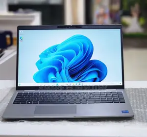 New Laptop Dell Latitude 5540 16GB Intel Core I5 SSD 512GB