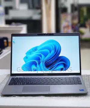 Photo - New Laptop Dell Latitude 5540 16GB Intel Core I7 SSD 512GB