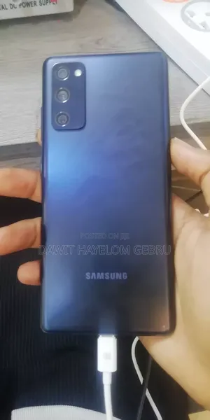 Photo - Samsung Galaxy S20 FE 128 GB Gray