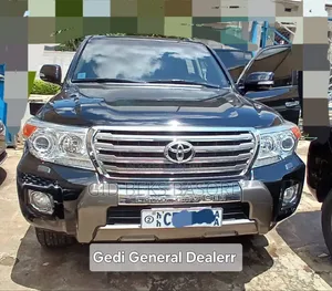 Photo - Toyota Land Cruiser 2015 Black