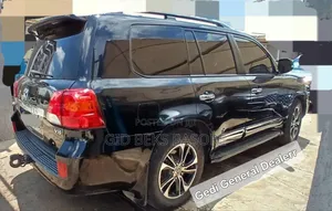 Toyota Land Cruiser 2015 Black