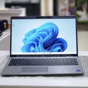 Photo - New Laptop Dell Latitude 5540 16GB Intel Core I7 SSD 512GB