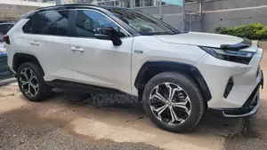 New Toyota RAV4 2024 White