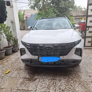 Photo - Hyundai Tucson 2022 White