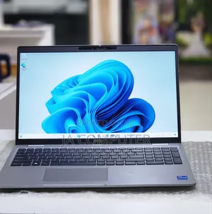 Photo - New Laptop Dell Latitude 5310 16GB Intel Core I7 SSD 512GB