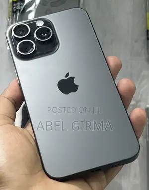 Photo - Apple iPhone 15 Pro Max 256 GB Black