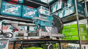 Photo - Total Sliding Compound Miter Saw