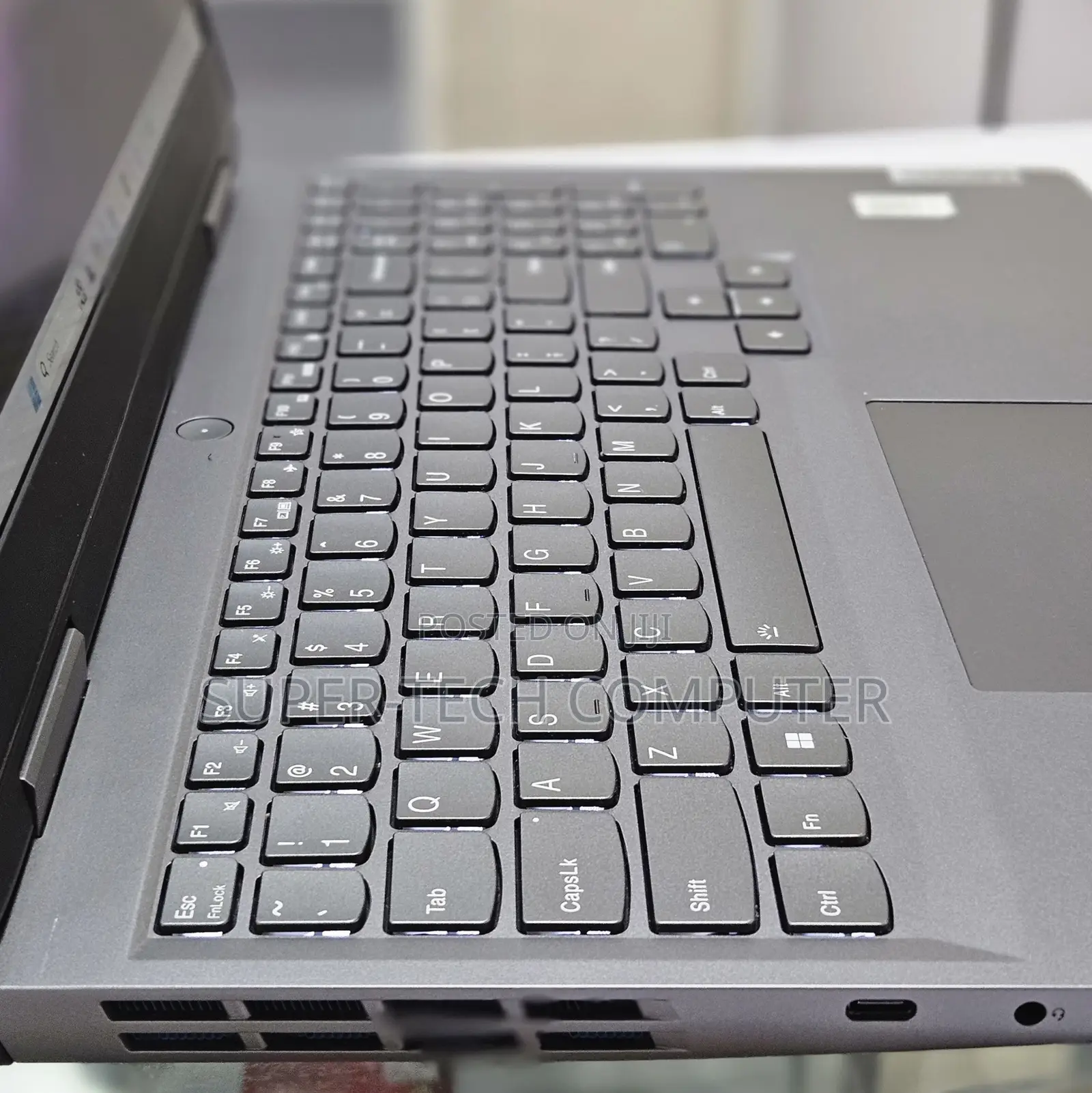 New Laptop Lenovo LOQ 15IRH8 16GB AMD Ryzen 7 SSD 512GB