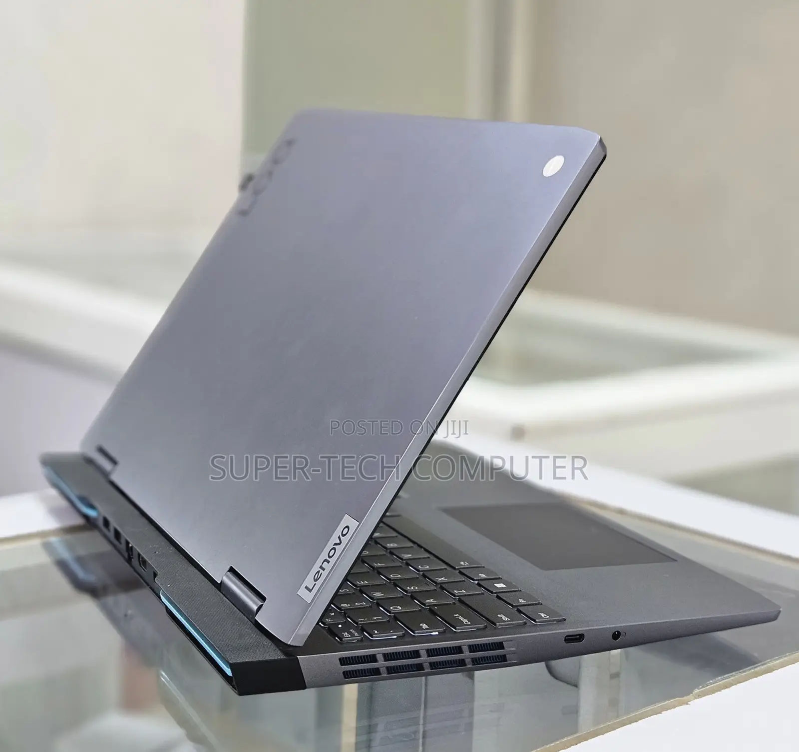 New Laptop Lenovo LOQ 15IRH8 16GB AMD Ryzen 7 SSD 512GB