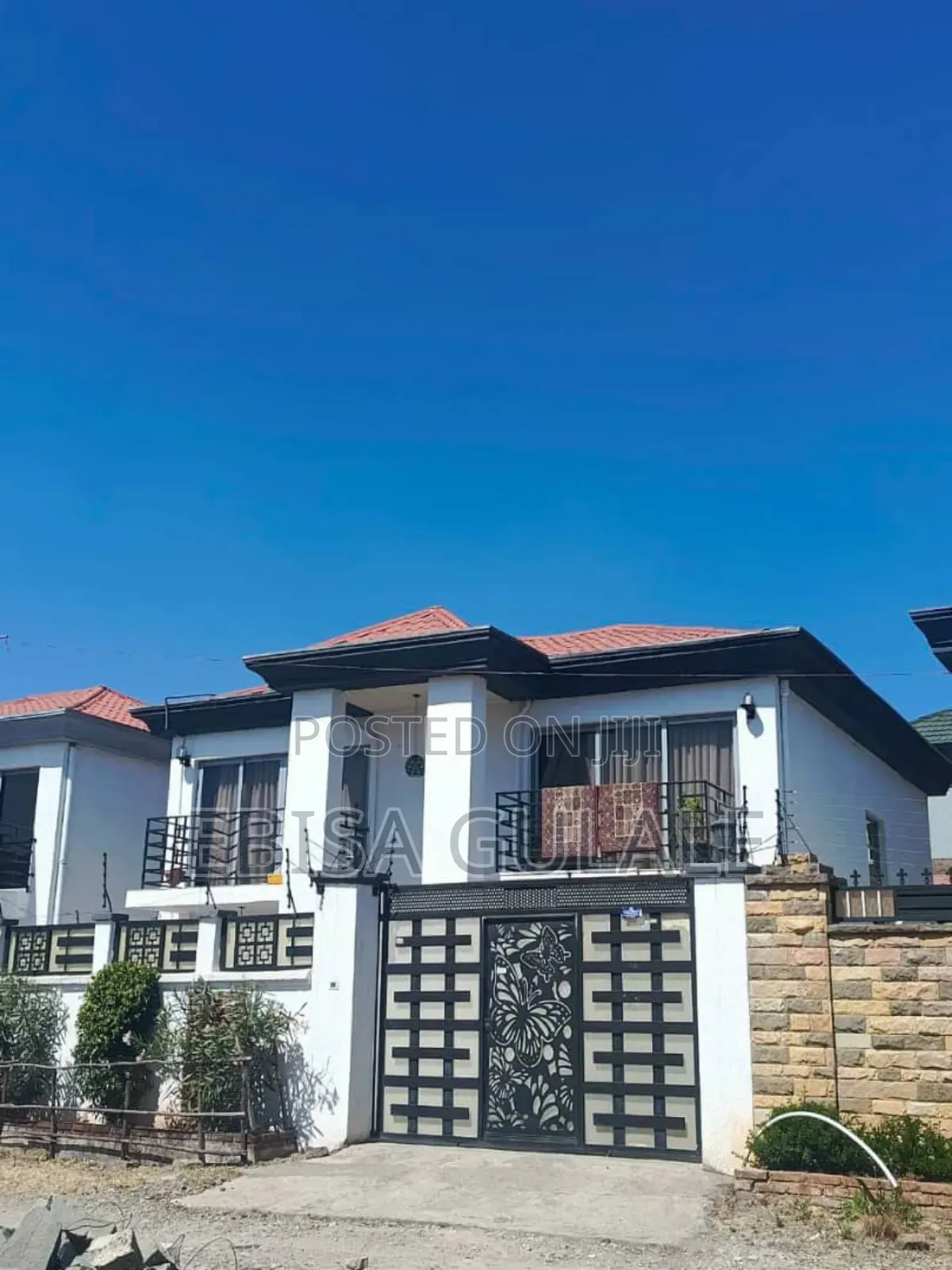 Furnished 4bdrm House in Rooseta, South West Shewa for sale