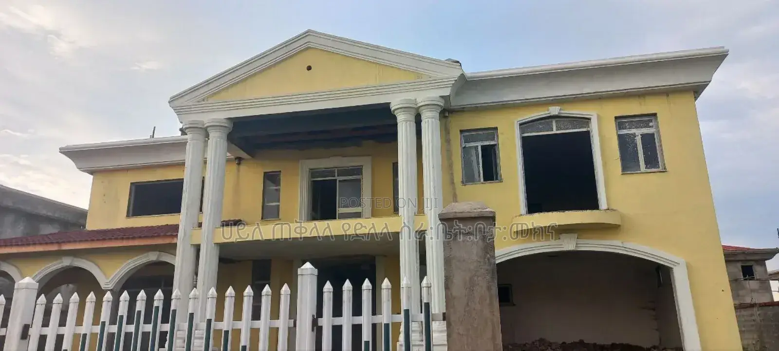 6bdrm House in Ccd Real State, Oromia-Finfinne for sale