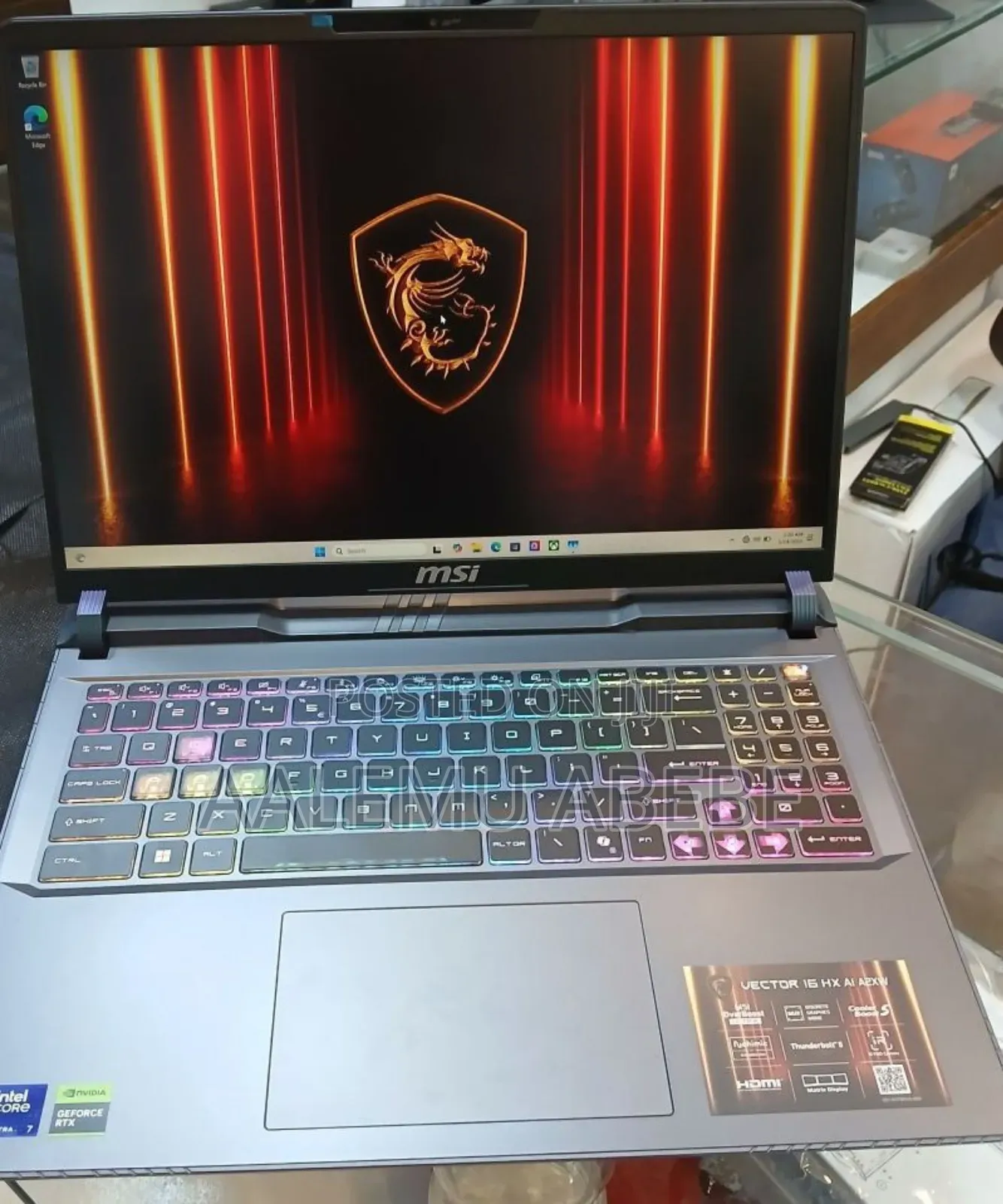 New Laptop MSI 16GB Intel Core Ultra 7 SSD 1T