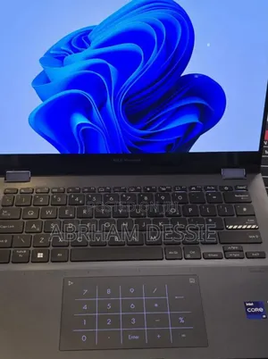 New Laptop Asus VivoBook 15 X505BA 16GB Intel Core I9 SSD 512GB