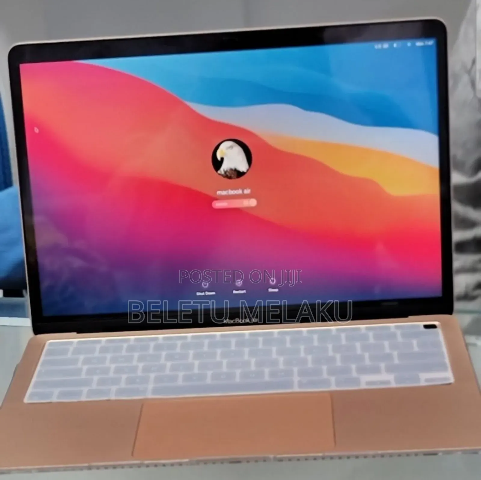 New Laptop Apple MacBook Air 2020 M1 8GB Apple M1 SSD 256GB