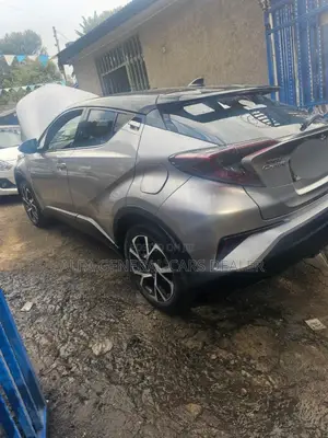 Toyota C-HR 2017 Silver