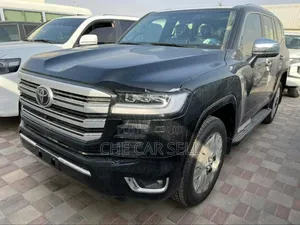 Photo - New Toyota Land Cruiser 2024 Black