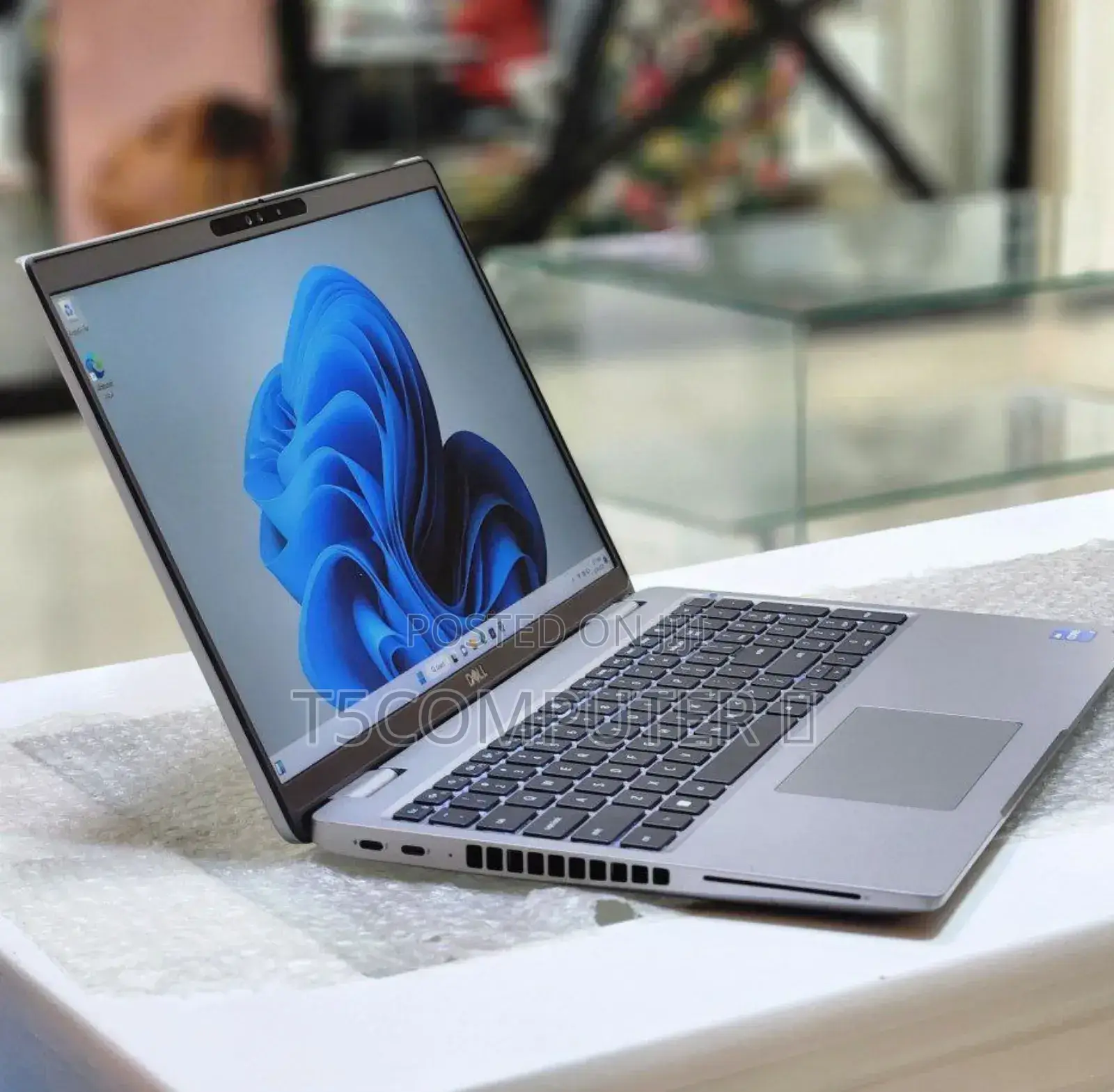 New Laptop Dell Latitude 5540 16GB Intel Core I7 SSD 512GB