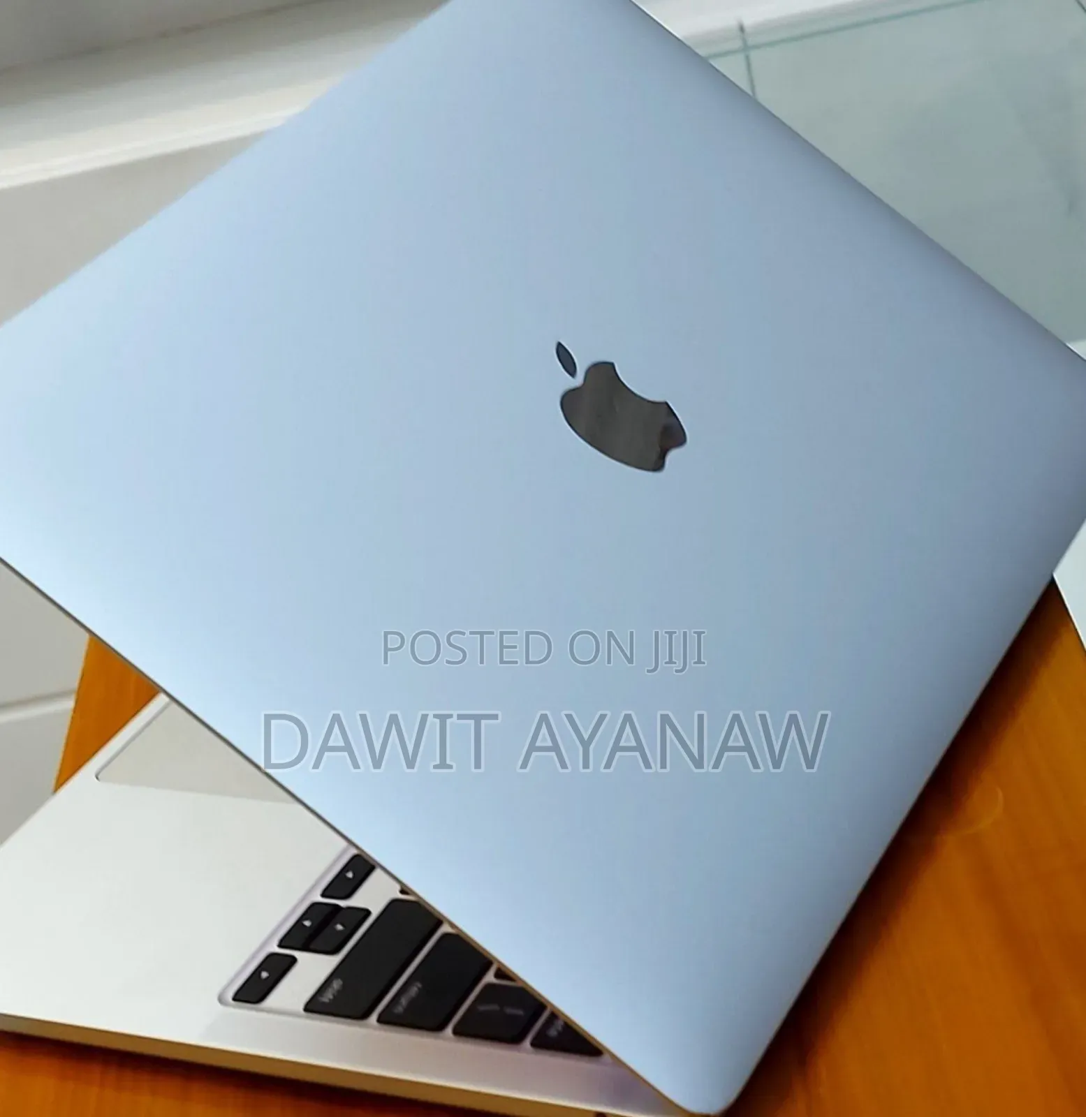 New Laptop Apple MacBook Pro 2020 M1 8GB Apple M1 SSD 512GB