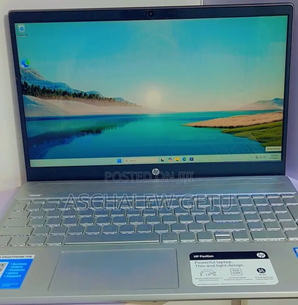 New Laptop HP Pavilion 15 8GB Intel Core I7 SSD 256GB