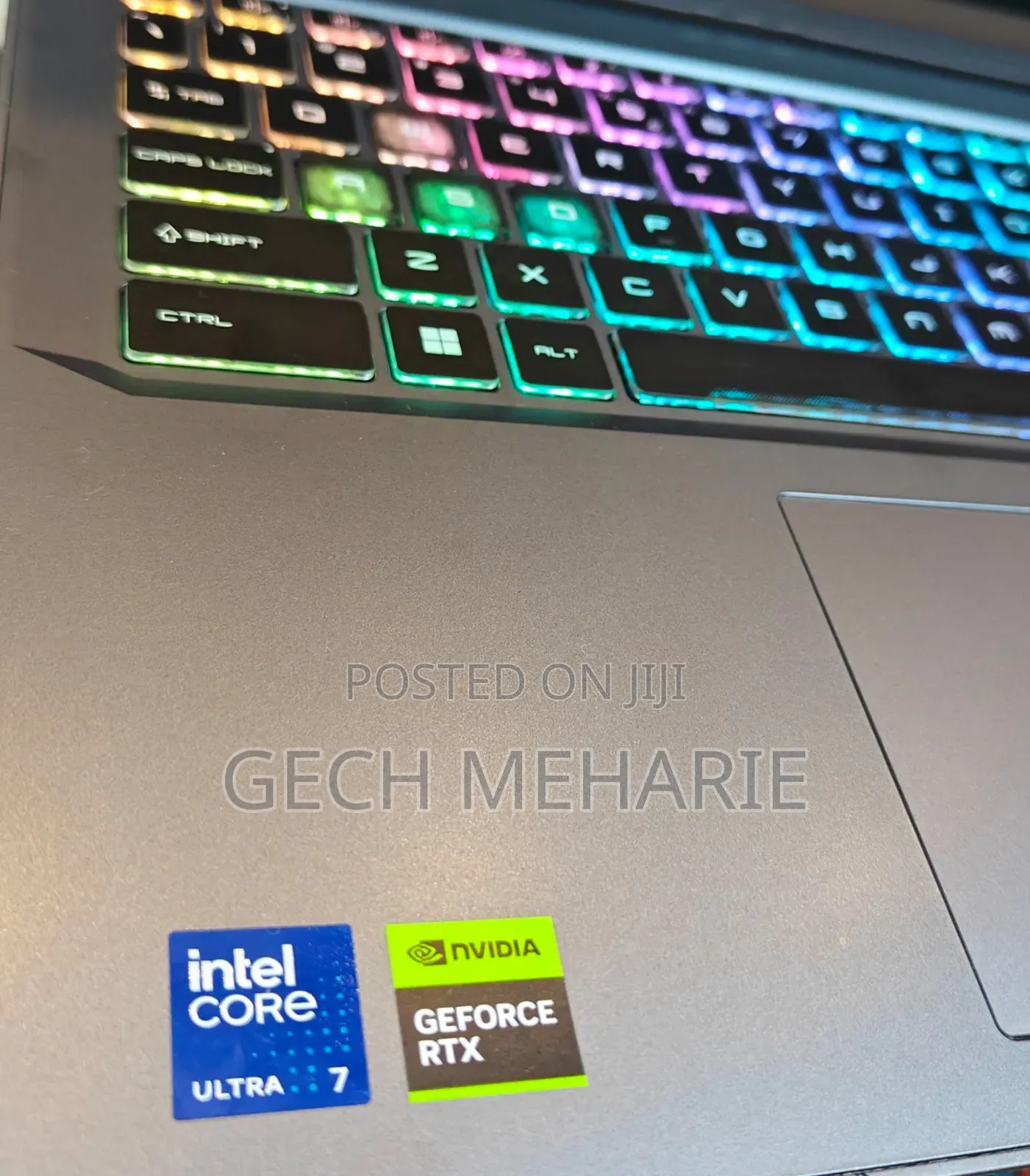New Laptop MSI Vector 17 HX AI A2XWJG 16GB Intel Core Ultra 7 SSD 1T