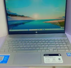 New Laptop HP Pavilion 15 8GB Intel Core I7 SSD 256GB