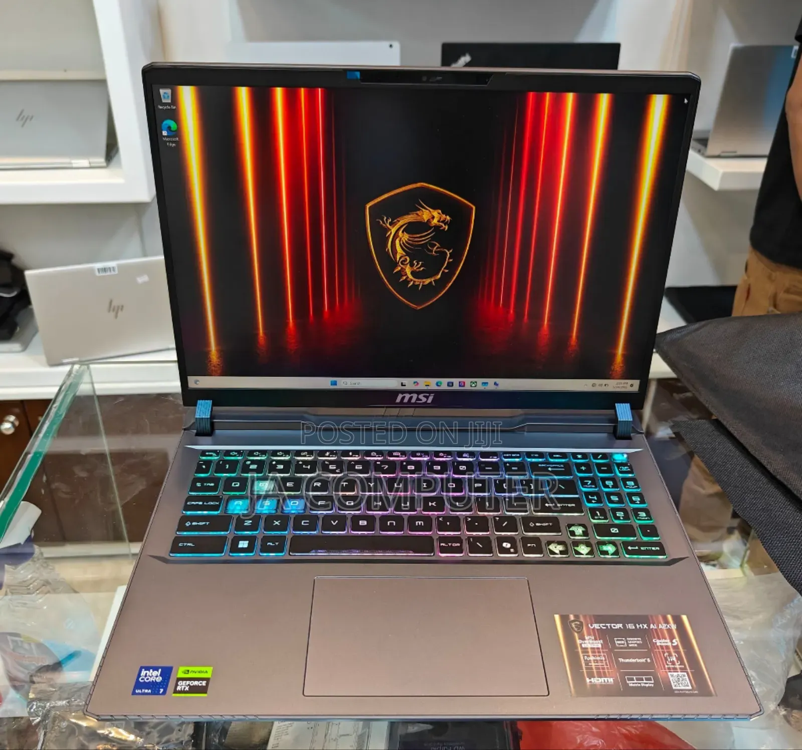 New Laptop MSI Vector GP68 HX 13V 16GB Intel Core Ultra 7 SSD 1T