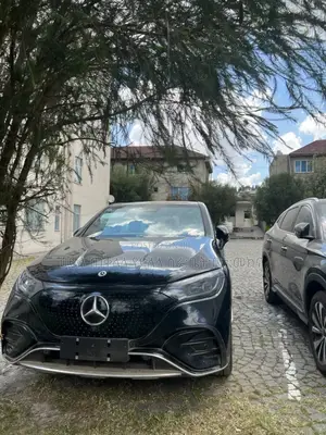 Photo - New Mercedes-Benz EQE 2023 Black
