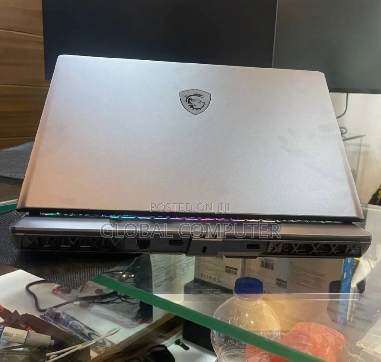 New Laptop MSI Creator 17 B11uh-416 16GB Intel Core Ultra 7 SSD 1T