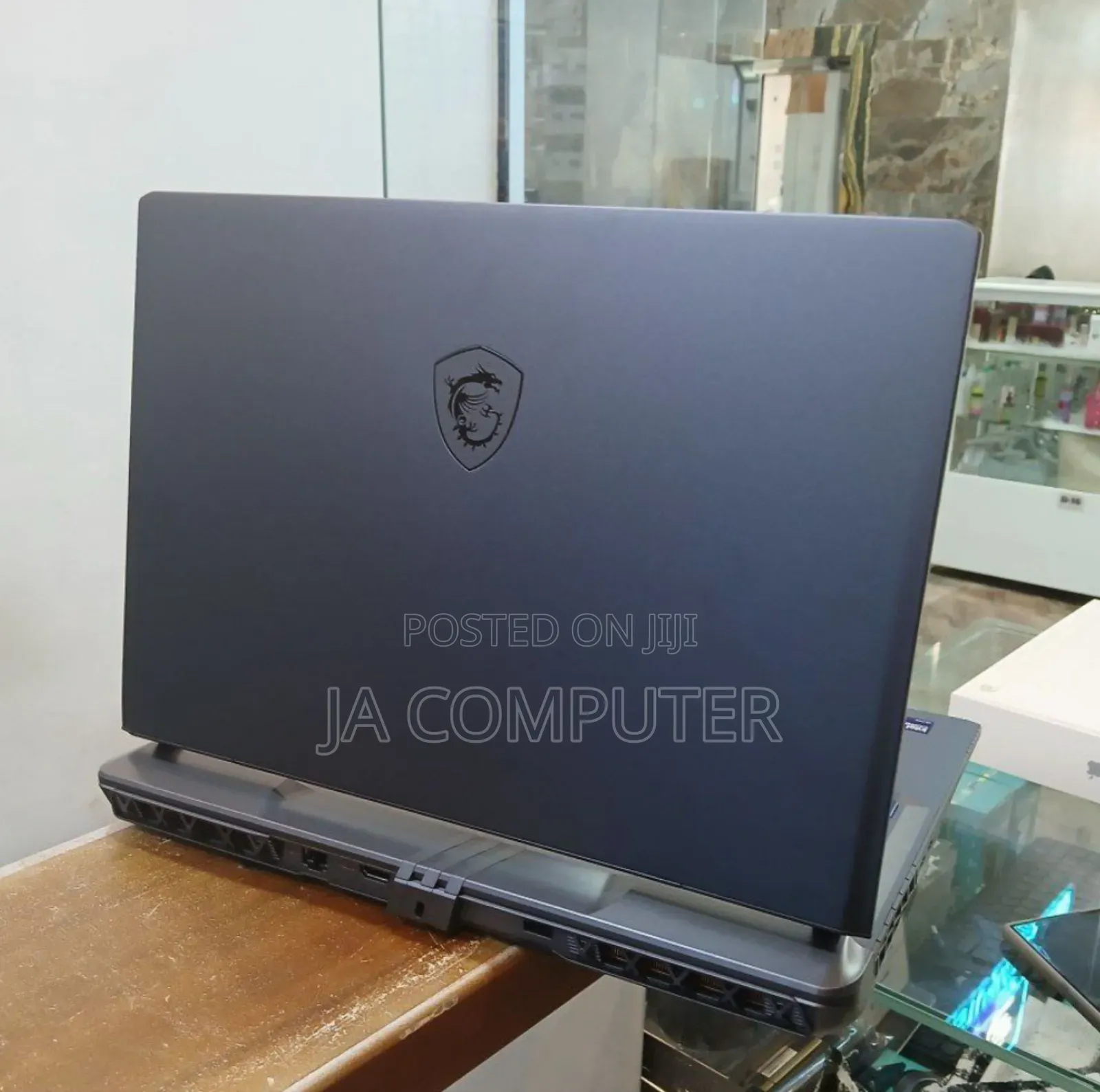 New Laptop MSI Vector GP68 HX 13V 32GB Intel Core Ultra 7 SSD 1T