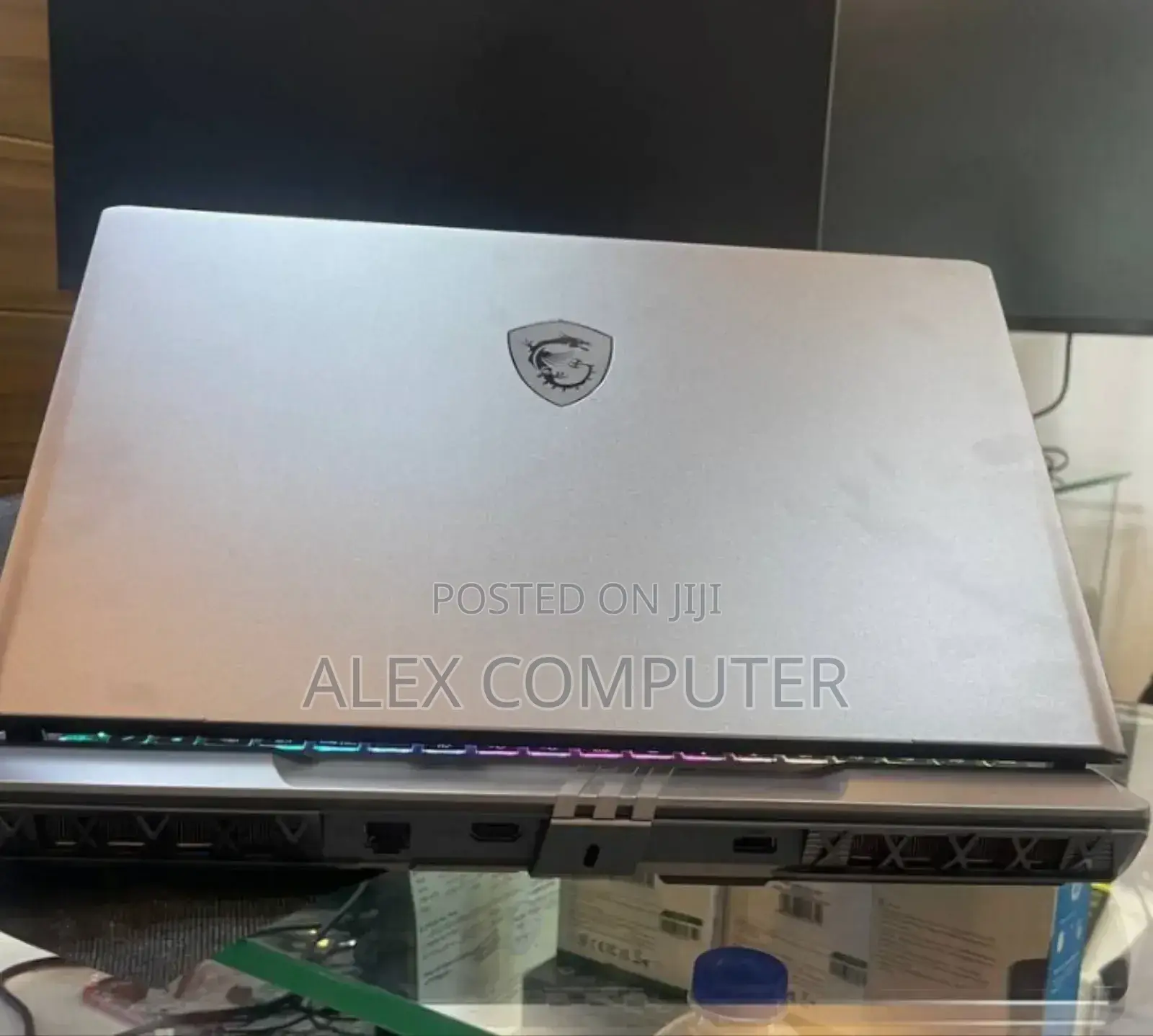New Laptop MSI Vector 17 HX AI A2XWJG 16GB Intel Core Ultra 7 SSD 1T